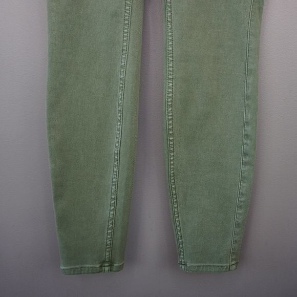 New Spanx Stretch Twill Ankle Cargo Pant in Soft Sage size S - Picture 10 of 16